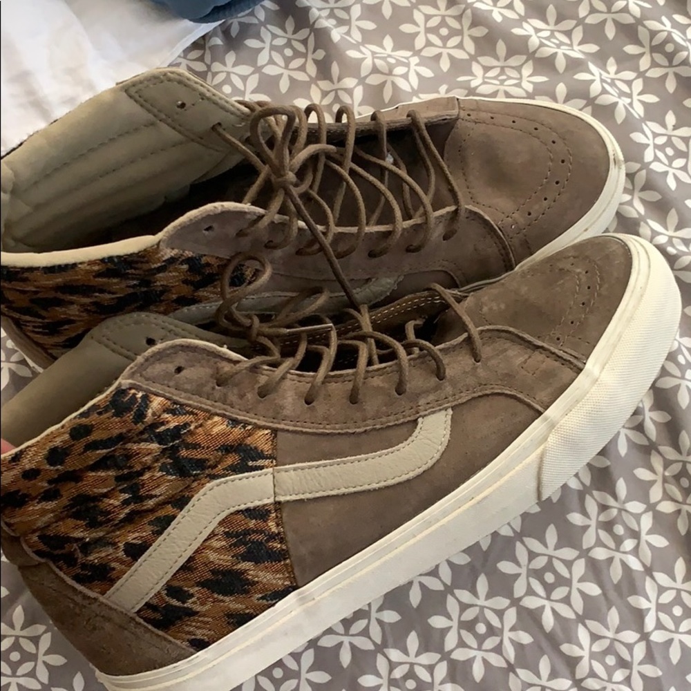 vans ultra cushion high tops! 9/10 condition